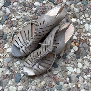 Elegant Gray Women's Sandals